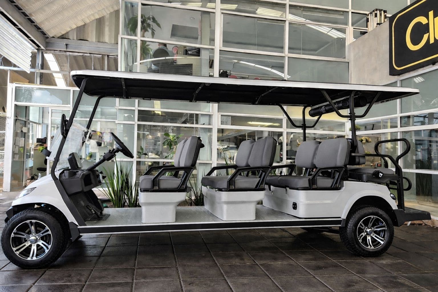 MG-X MG-X 8 Plazas